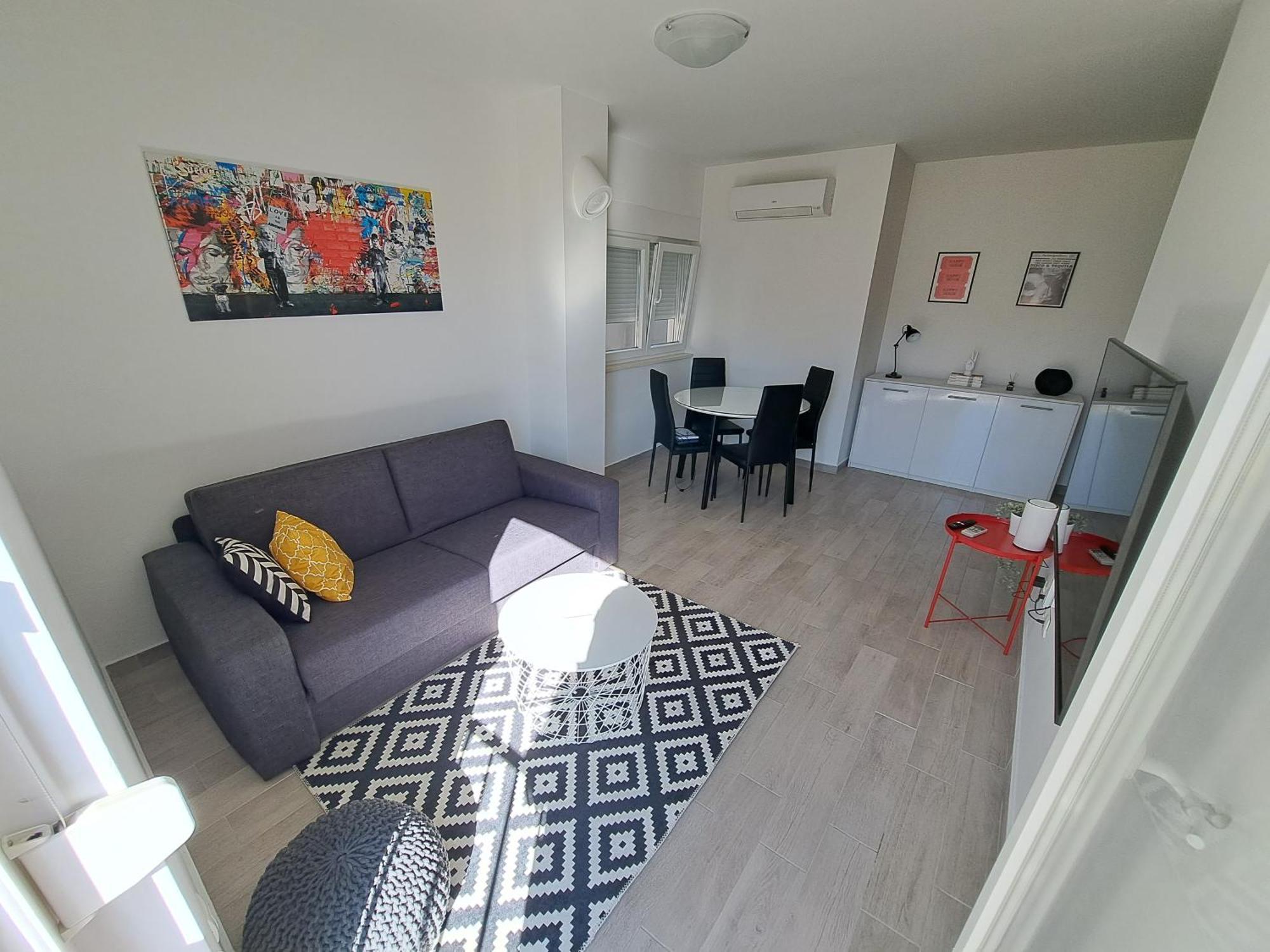 Apartment Charlie Komarna Εξωτερικό φωτογραφία